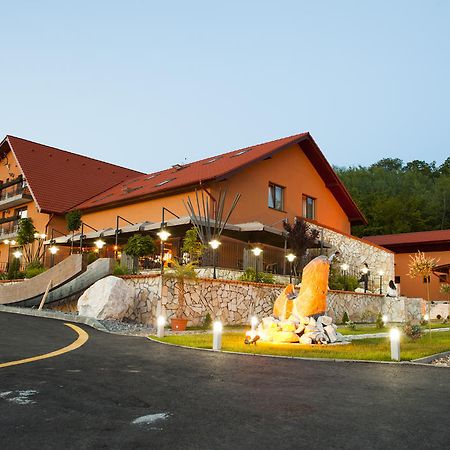 Hotel Belvedere Совата Экстерьер фото