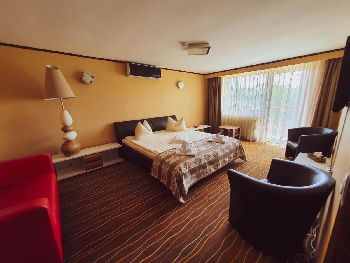 Hotel Belvedere Совата Экстерьер фото
