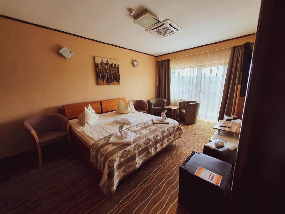 Hotel Belvedere Совата Экстерьер фото