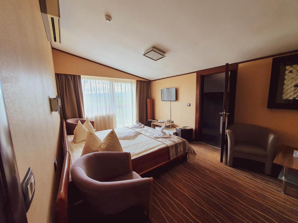 Hotel Belvedere Совата Экстерьер фото