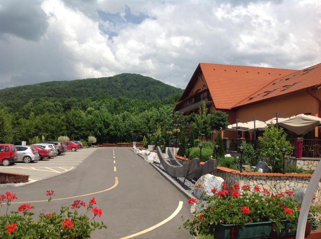 Hotel Belvedere Совата Экстерьер фото