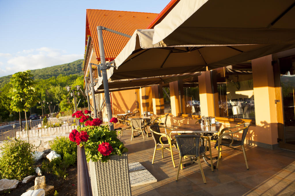 Hotel Belvedere Совата Экстерьер фото
